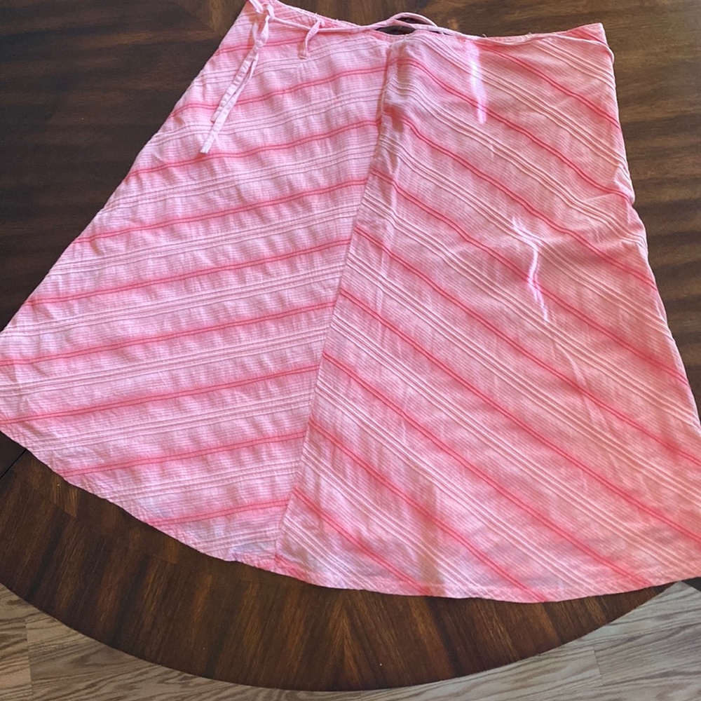 Skirt A line pink stripes- side zip size 10/12 knee length lined
